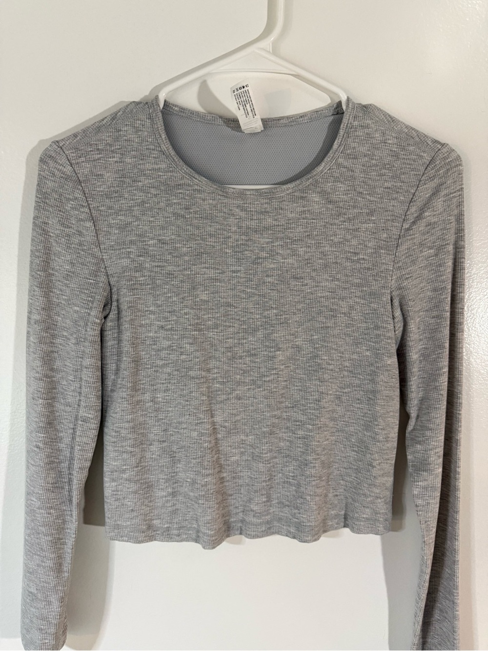 Yogalicious Light Gray Ribbed Long-Sleeve Crop Top
